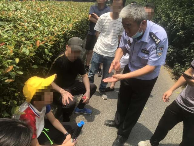 学校孩子离家出走(如何治离家出走的孩子)(图2)