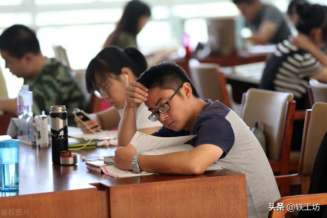 劝退学生可以不退学吗(老师有没有权利劝退学生退学)(图5)