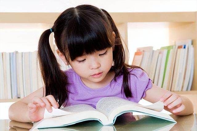 小孩不想读书怎么办呢(孩子不愿意看书,有什么好的方法)(图1)