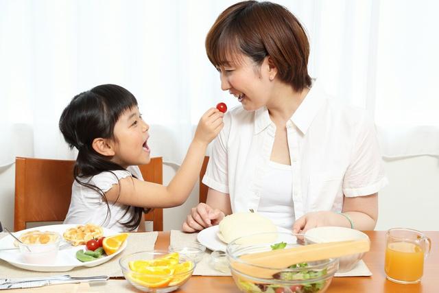 喜欢动手打人的孩子(三岁孩子喜欢动手打人)(图8)