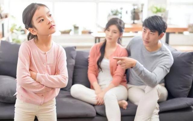 叛逆不和家长说话(叛逆期不和父母说话是什么情况)(图1)