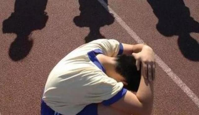 孩子叛逆该不该打(二婚家庭孩子叛逆该不该管)(图3)