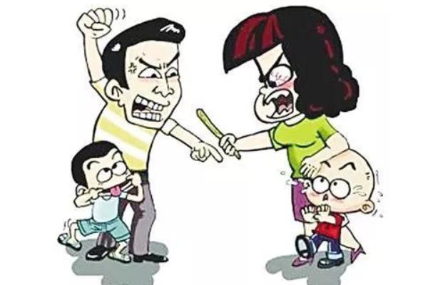 小孩被家长打出阴影(小孩被家长打出阴影)(图3)