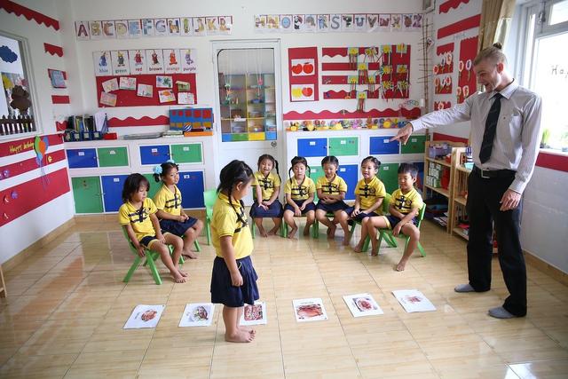 小孩不想上学该怎么办(小孩厌倦上学了怎么办)(图1)