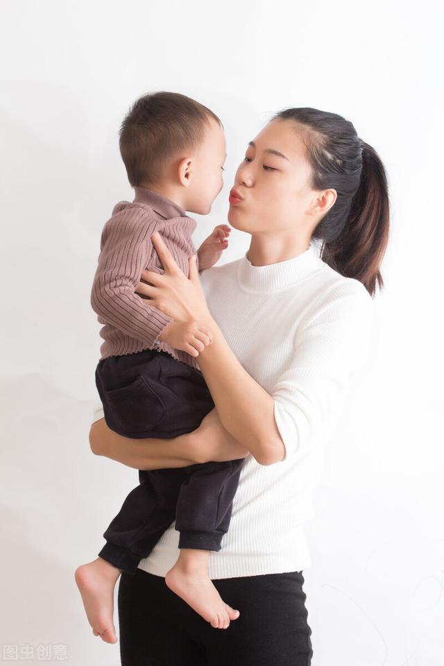 男孩自己打自己怎么办(12岁男孩自己打自己怎么办)(图3)