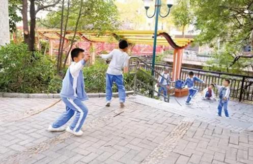 青春叛逆期有哪些症状(青春叛逆期有哪些表现)(图10)