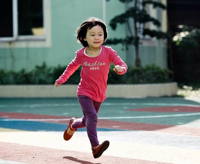 小孩被打了家长如何做(小孩打架家长如何处理)(图5)