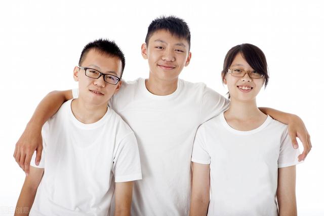 青春期叛逆期的孩子(青春期叛逆期的孩子怎么教育)(图2)