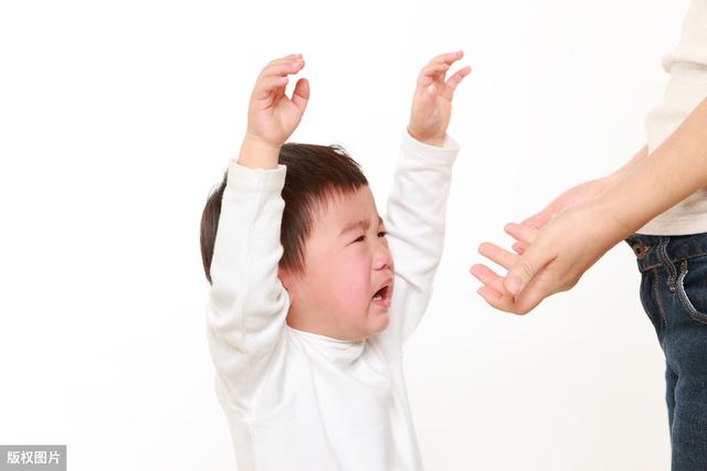 半岁孩子打人怎么办(两岁半孩子动不动打人怎么办)(图2)